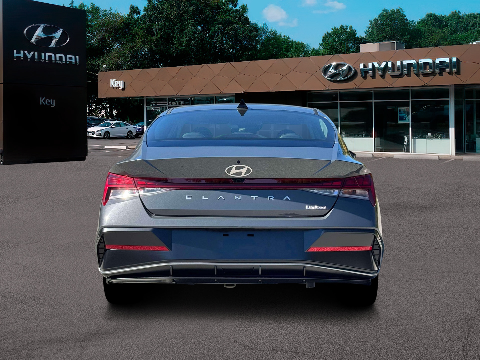 New 2026 Hyundai Elantra Limited FWD image 9