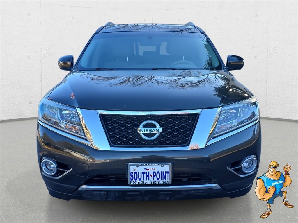 Used 2015 Nissan Pathfinder Platinum image 2