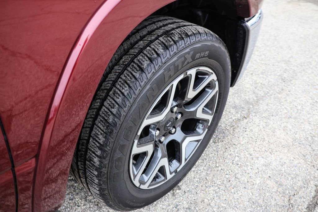 Used 2025 RAM 1500 Laramie image 15