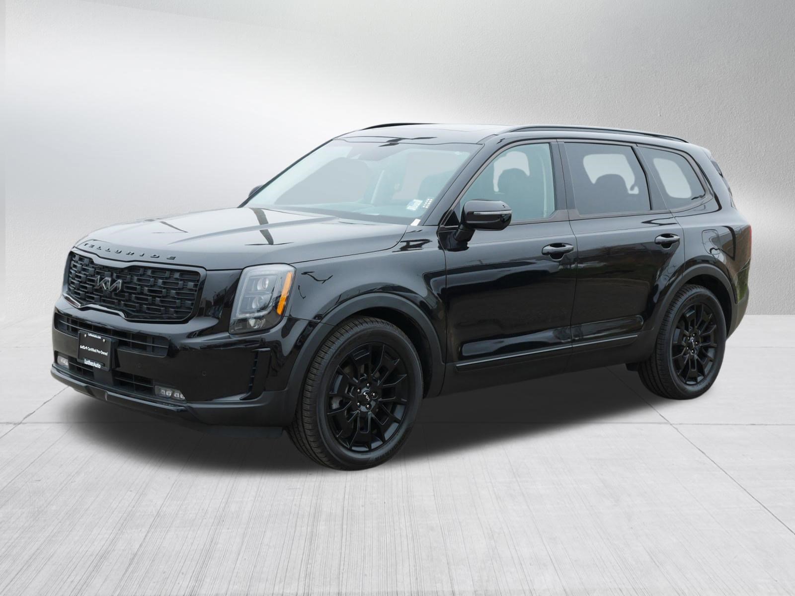 Used 2022 Kia Telluride SX w/ SX Prestige Package image 3