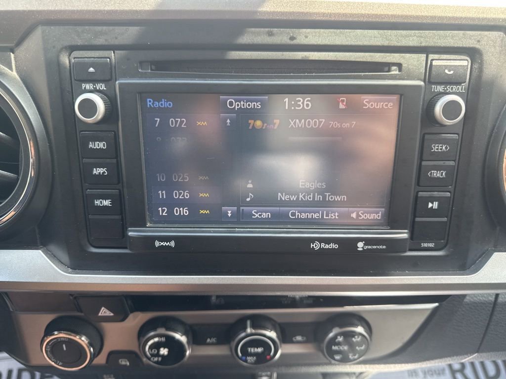 Used 2016 Toyota Tacoma SR5 w/ SR5 Appearance Package (SN) image 27