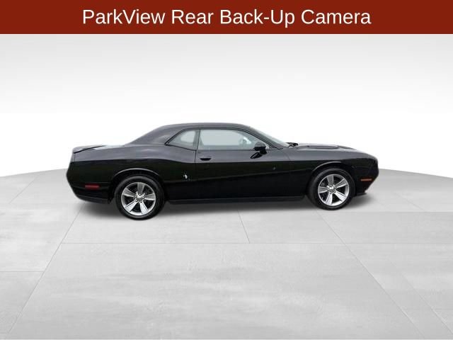 Used 2019 Dodge Challenger SXT RWD image 8
