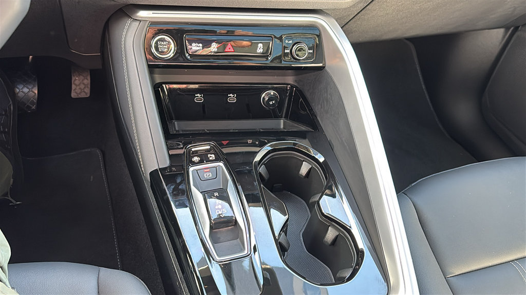 Used 2025 Audi Q5 Premium Plus AWD/4WD image 25