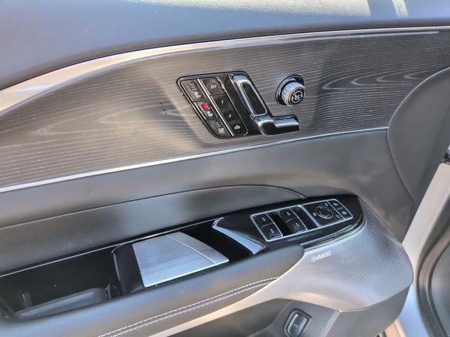 Used 2024 Cadillac Lyriq Luxury w/ LPO, Floor Liner Package image 19