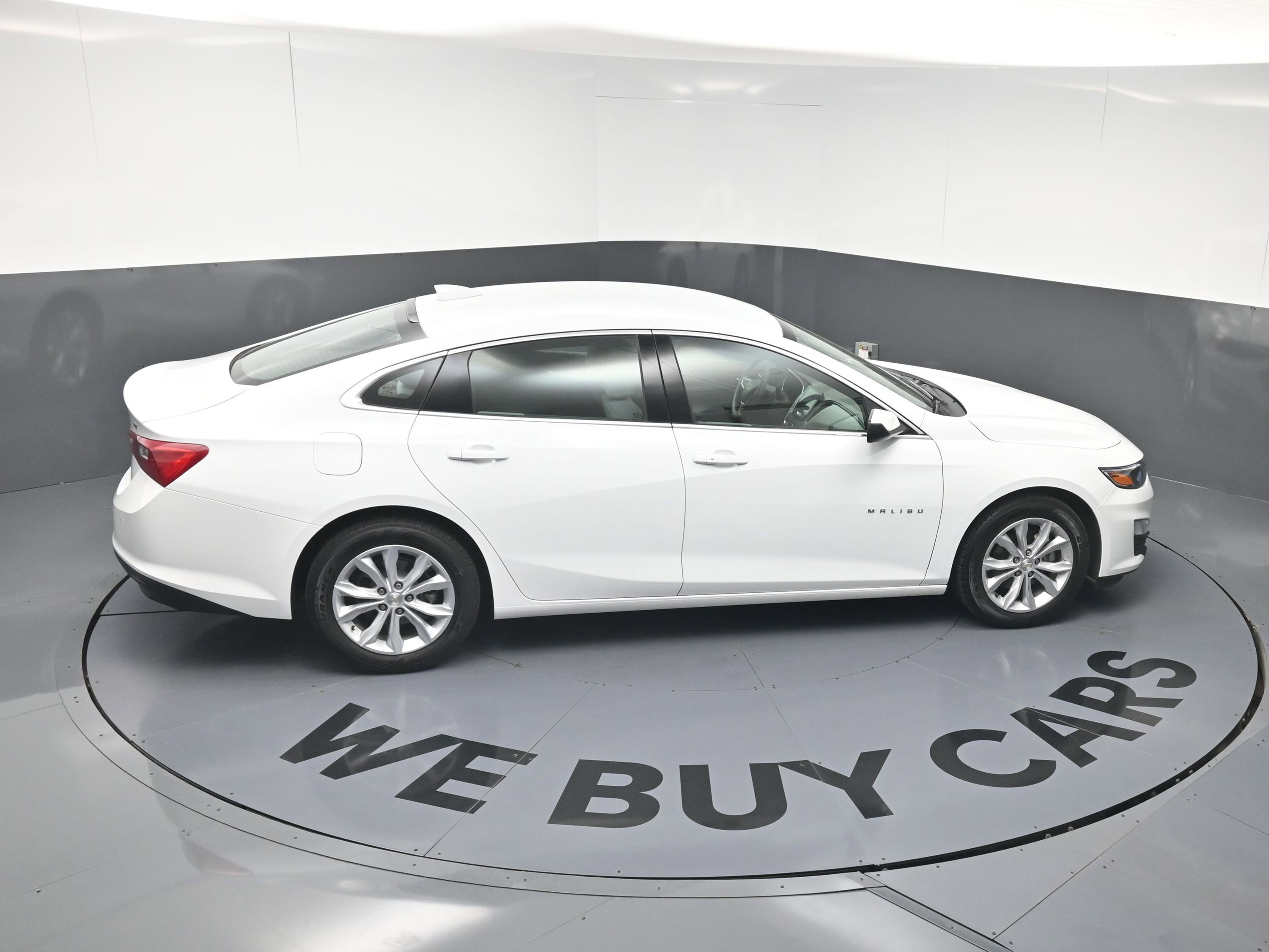 Used 2024 Chevrolet Malibu LT FWD image 33