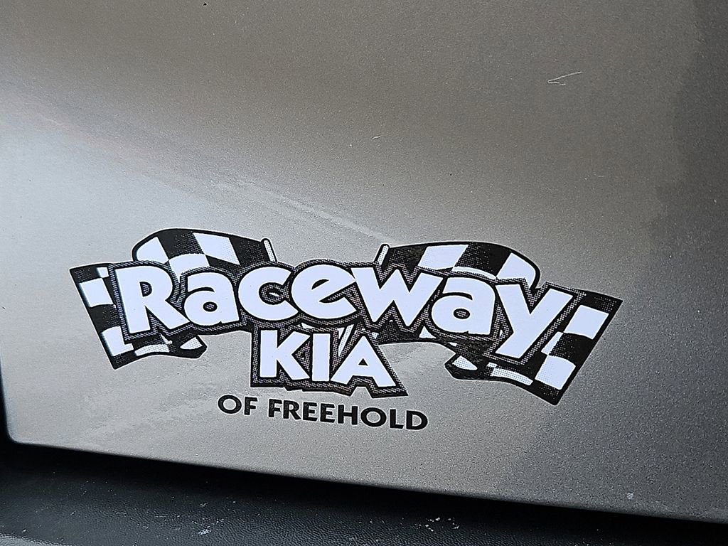 Certified 2022 Kia Seltos LX image 33