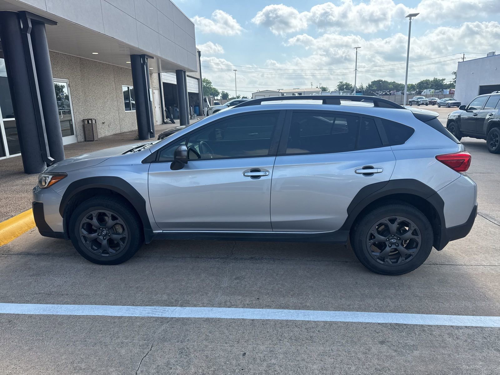 Used 2021 Subaru Crosstrek 2.5i Sport w/ Moonroof Package image 2
