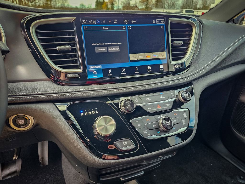 New 2026 Chrysler Pacifica Select image 23