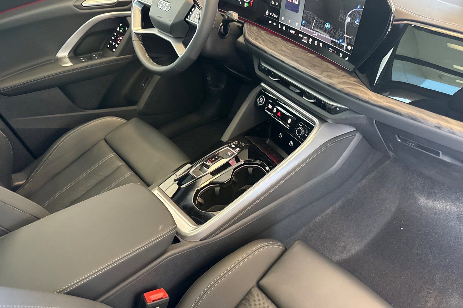 New 2025 Audi Q5 2.0T Premium Plus image 13