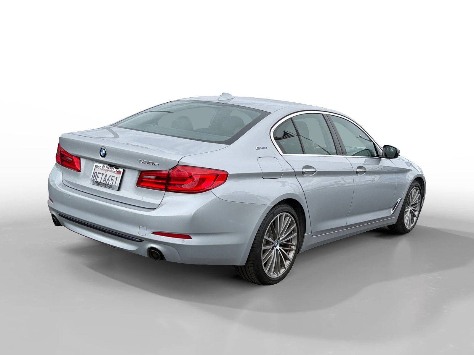 Used 2018 BMW 530e w/ Premium Package 2 image 5