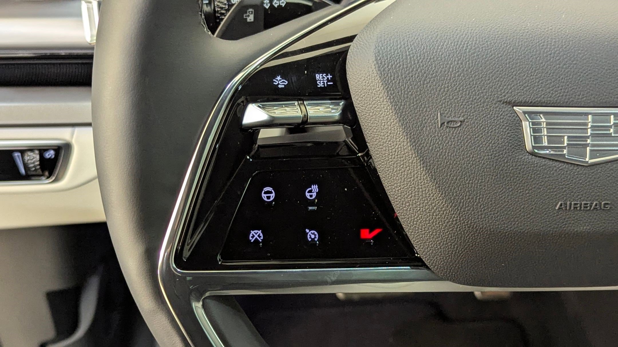 New 2026 Cadillac Vistiq Luxury image 16