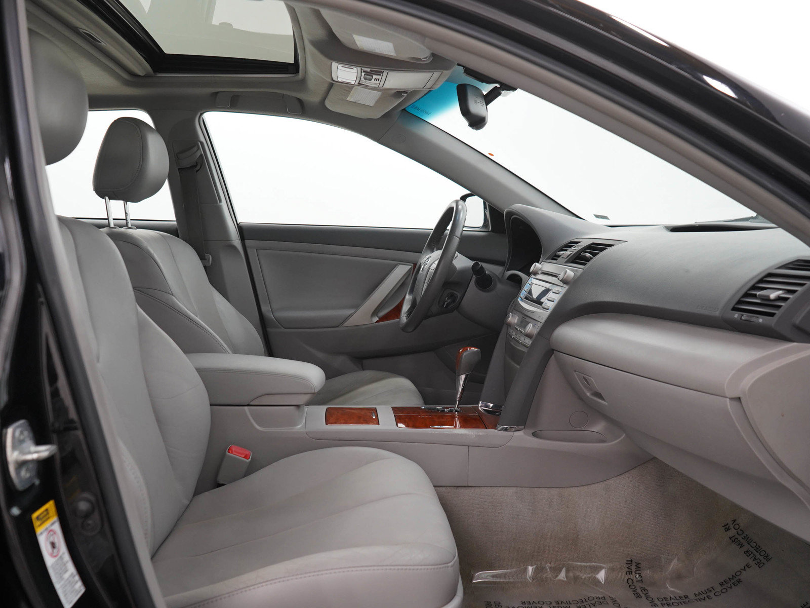 Used 2011 Toyota Camry XLE w/ XLE Extra-Value Pkg #1 FWD image 11