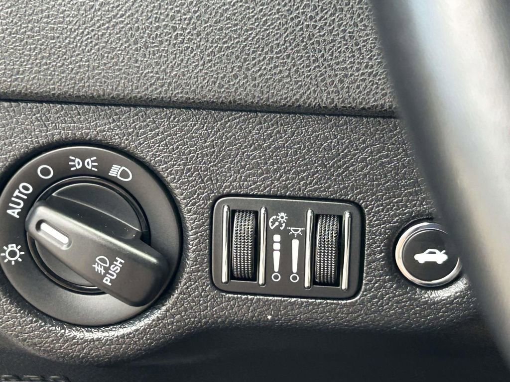 Used 2013 Dodge Charger R/T RWD image 20