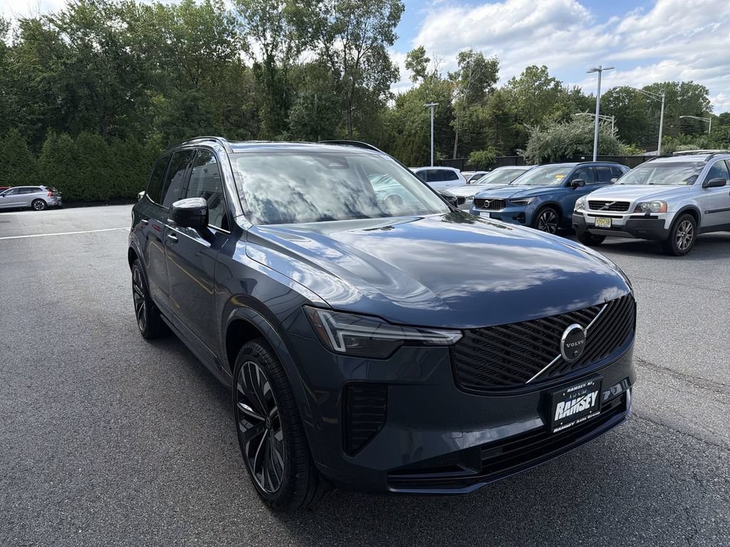 New 2026 Volvo XC90 B6 Ultra w/ Protection Package Premier AWD/4WD image 2