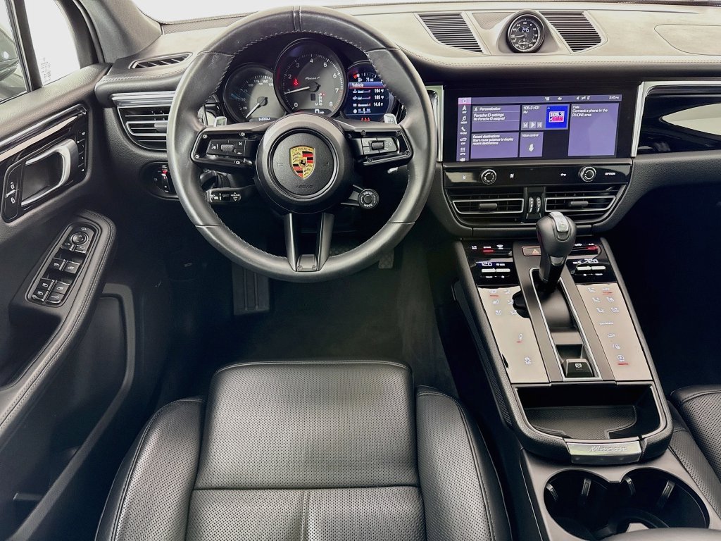Certified 2025 Porsche Macan Turbo w/ Premium Package Plus AWD/4WD image 25