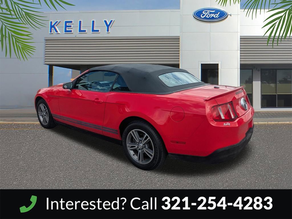 Used 2010 Ford Mustang Convertible RWD image 8