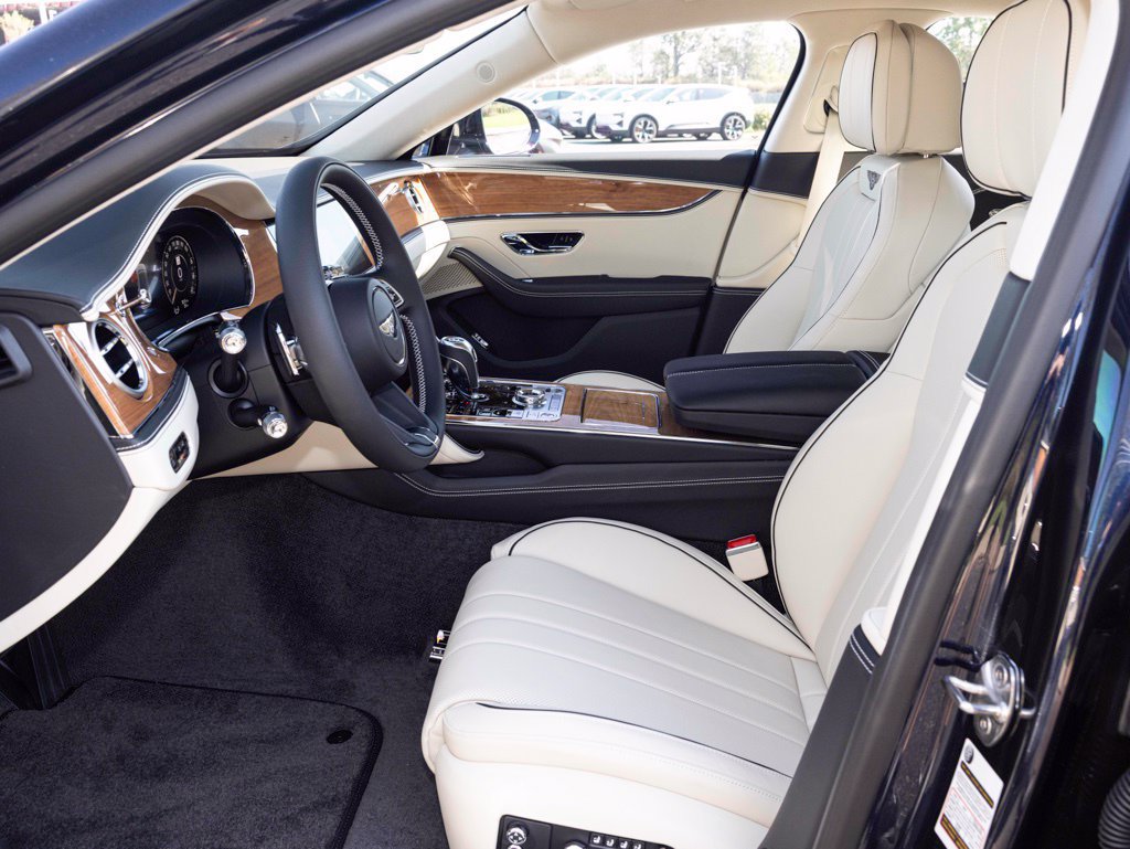 New 2027 Bentley Flying Spur AWD/4WD image 28