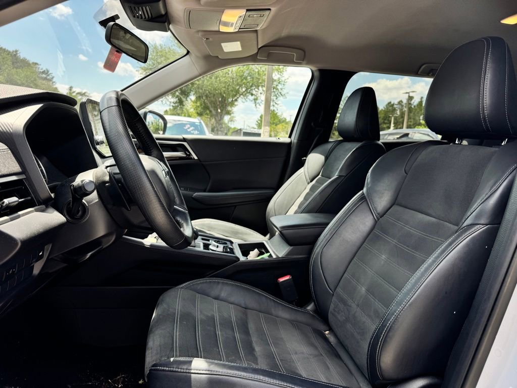Used 2023 Mitsubishi Outlander SE FWD image 7