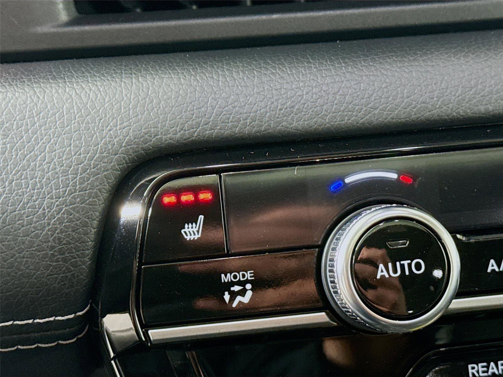 Used 2023 Honda Pilot Touring image 22