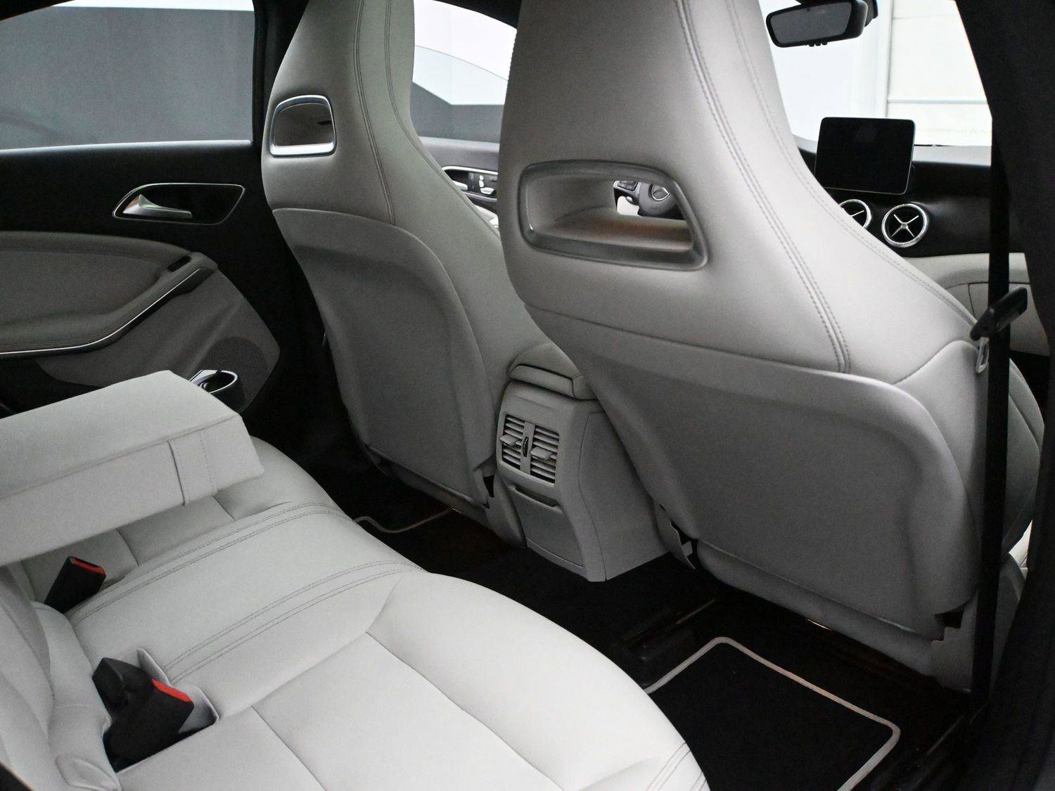 Used 2019 Mercedes-Benz CLA 250 4MATIC image 20