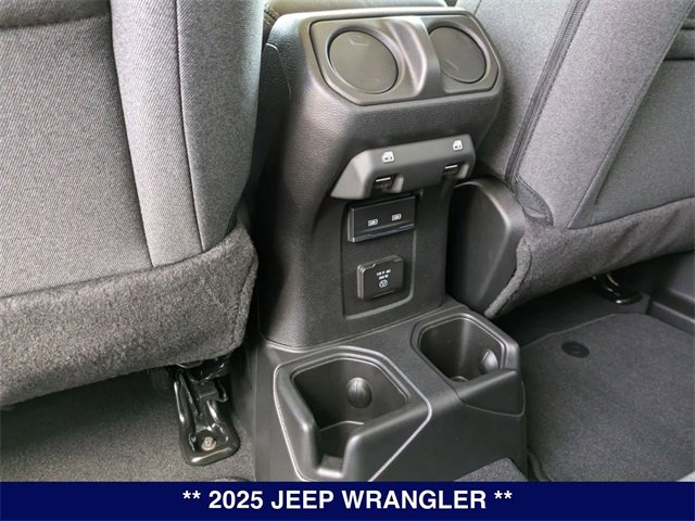 New 2025 Jeep Wrangler Sahara w/ Technology Group image 28