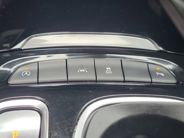 Certified 2021 Buick Envision Essence w/ Sport Touring Package FWD image 33