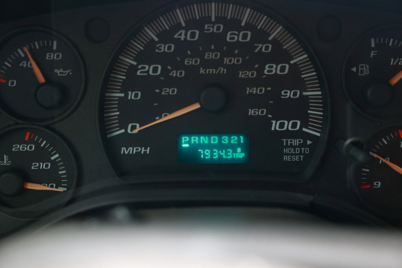 Used 2004 Chevrolet Express 3500 image 36