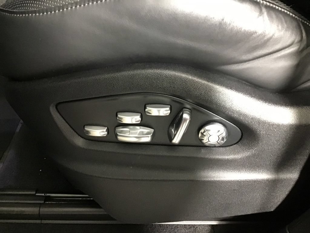 Certified 2020 Porsche Cayenne Turbo AWD/4WD image 29