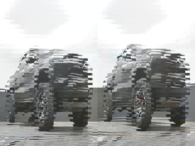 Used 2024 Chevrolet Colorado ZR2 image 27