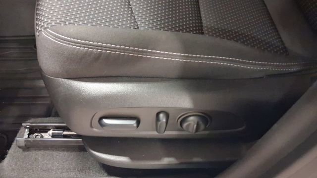 Used 2023 GMC Terrain SLE w/ Driver Convenience Package AWD/4WD image 25