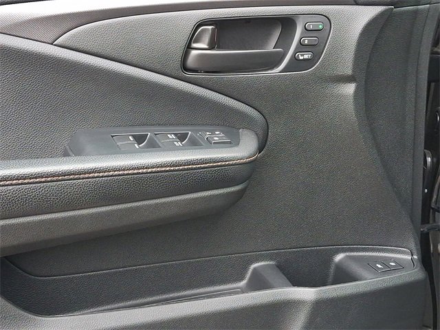 Certified 2022 Honda Pilot TrailSport image 13