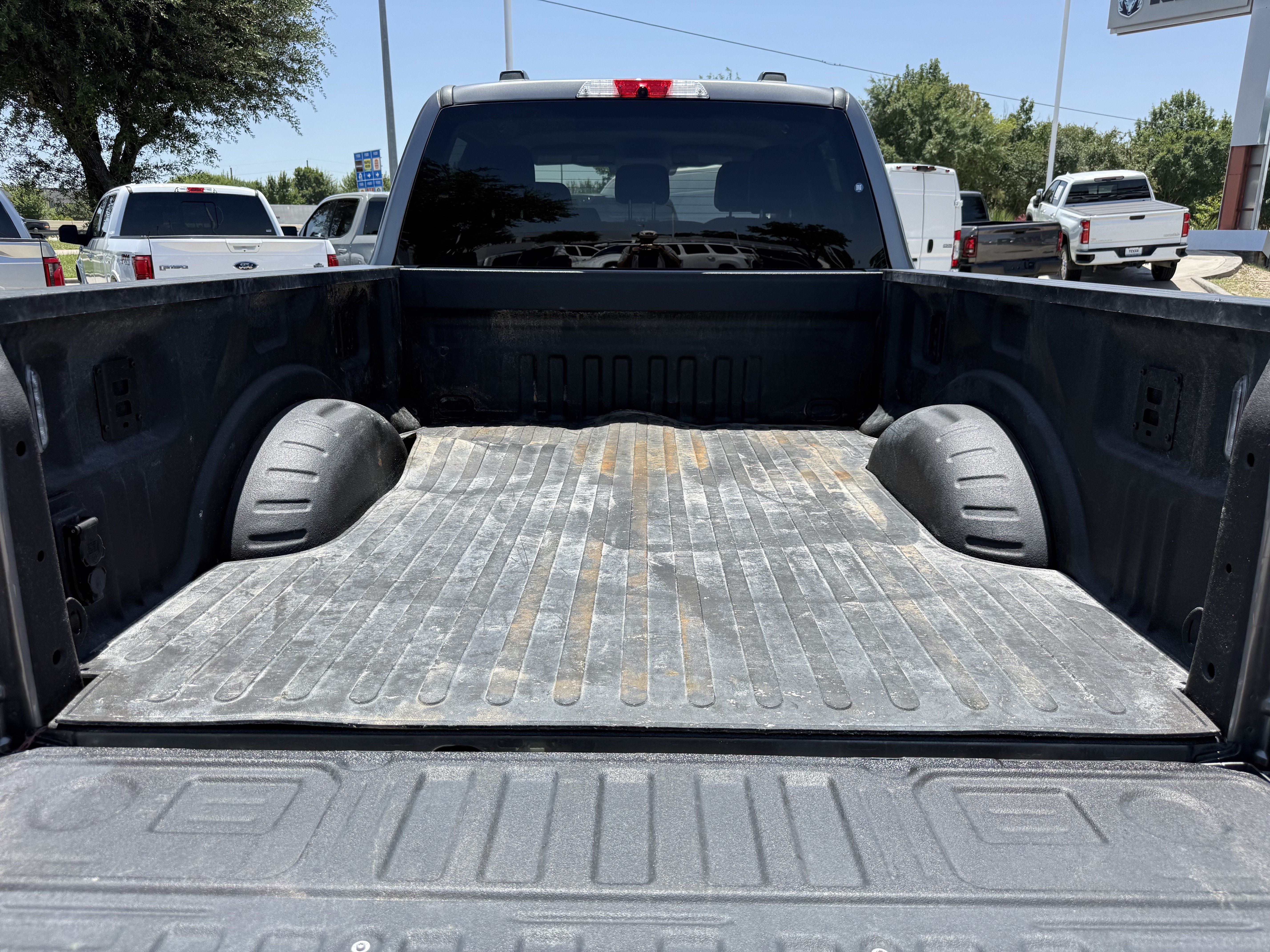 Used 2025 Ford F250 Lariat AWD/4WD image 31