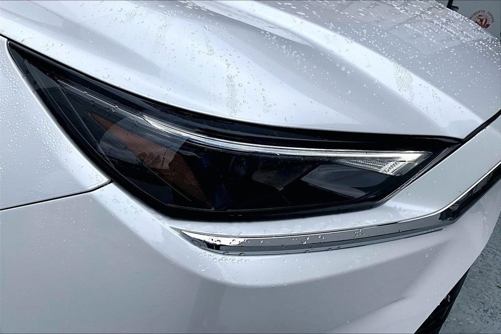 Used 2026 Toyota Grand Highlander Platinum image 30