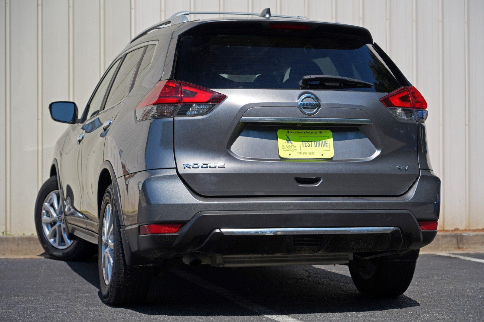 Used 2017 Nissan Rogue SV FWD image 5