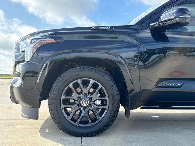 Used 2024 Toyota Sequoia Platinum AWD/4WD image 5