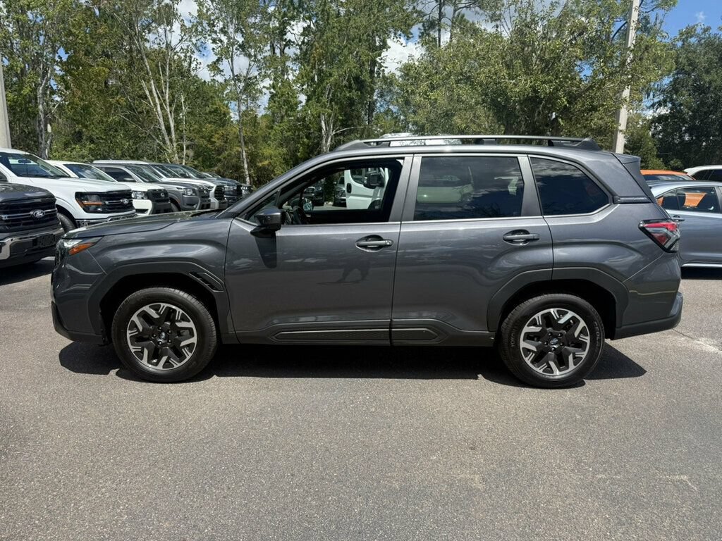Used 2026 Subaru Forester Premium AWD/4WD image 2