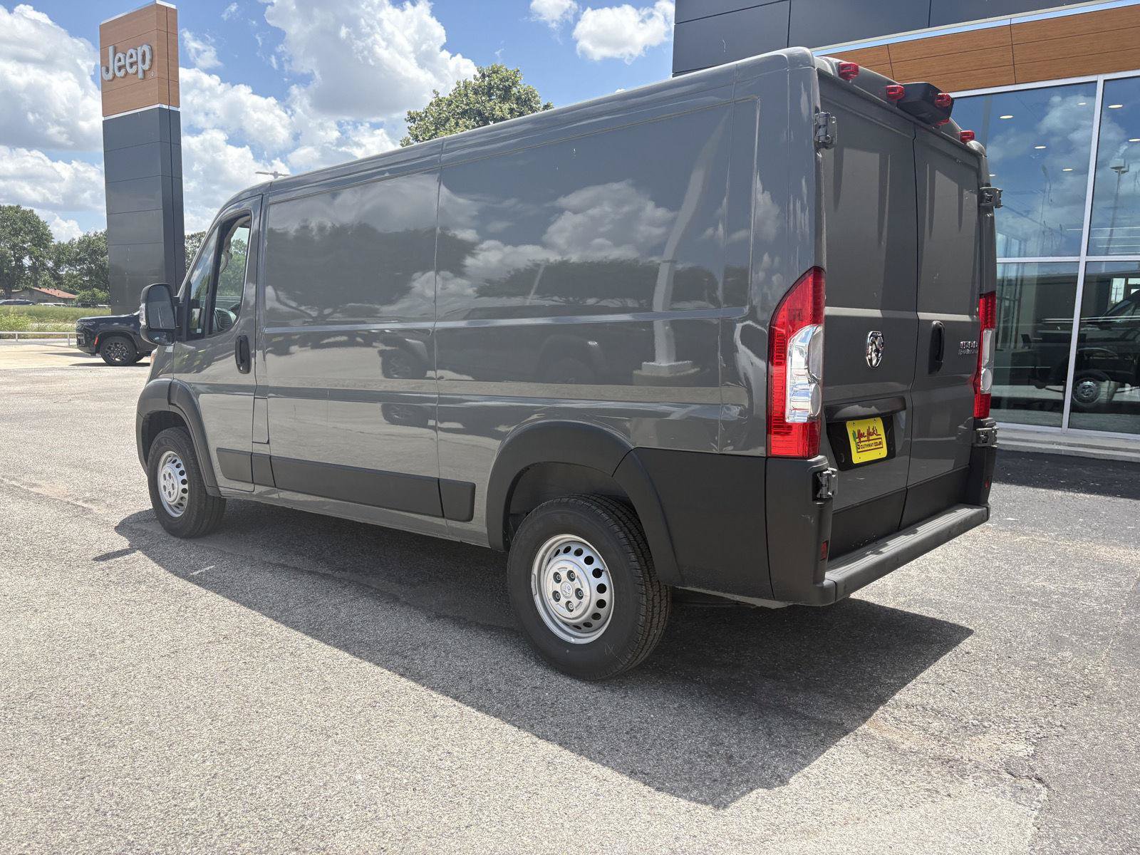 New 2026 RAM ProMaster 1500 w/ Convenience Group FWD image 3