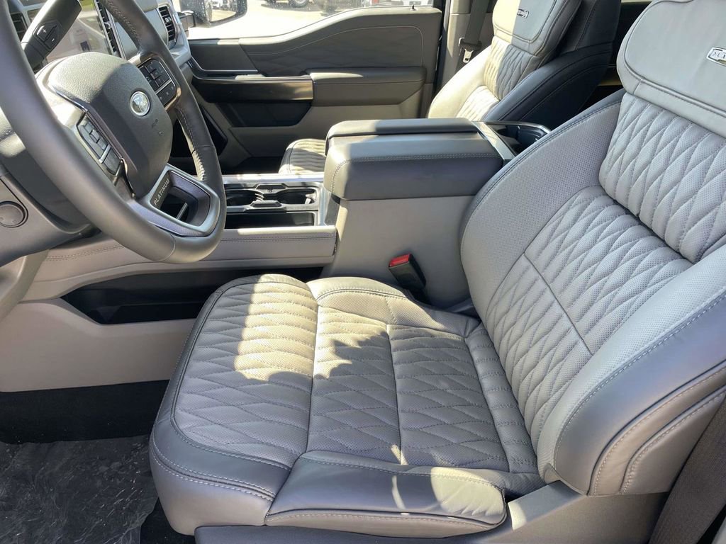 New 2026 Ford F450 Platinum w/ Platinum Plus Package image 13
