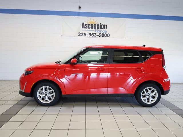 Used 2023 Kia Soul LX w/ Option Group 015 image 3