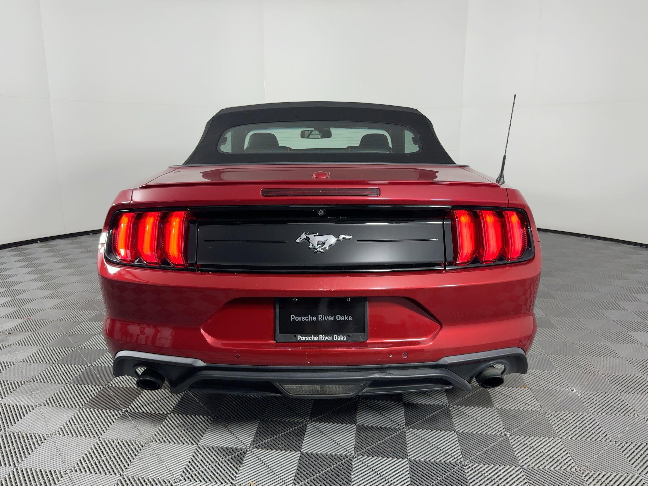 Used 2020 Ford Mustang Convertible w/ Equipment Group 101A image 32