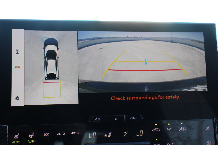 Certified 2023 Toyota bZ4X AWD image 30