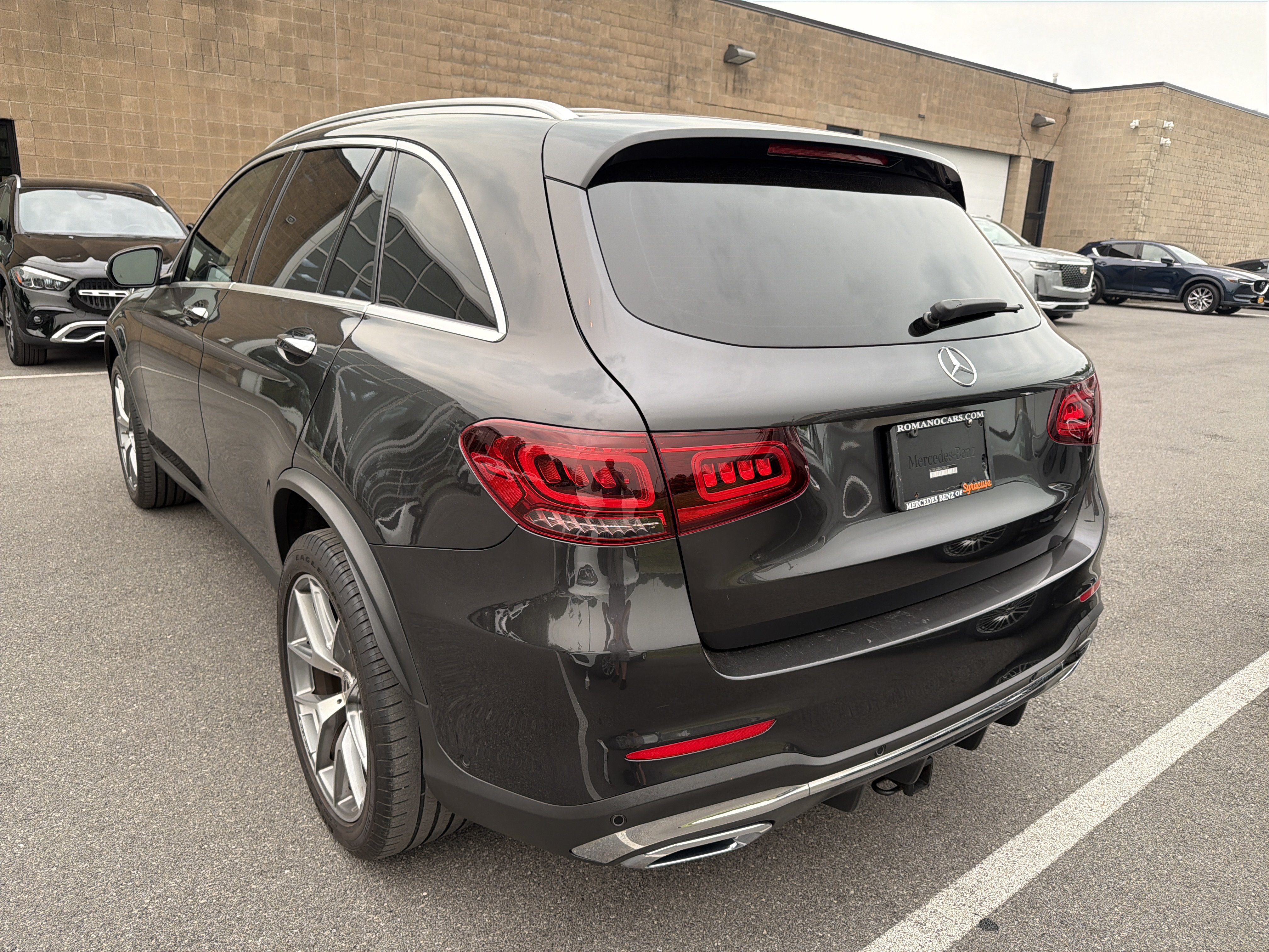 Used 2022 Mercedes-Benz GLC 300 4MATIC image 5