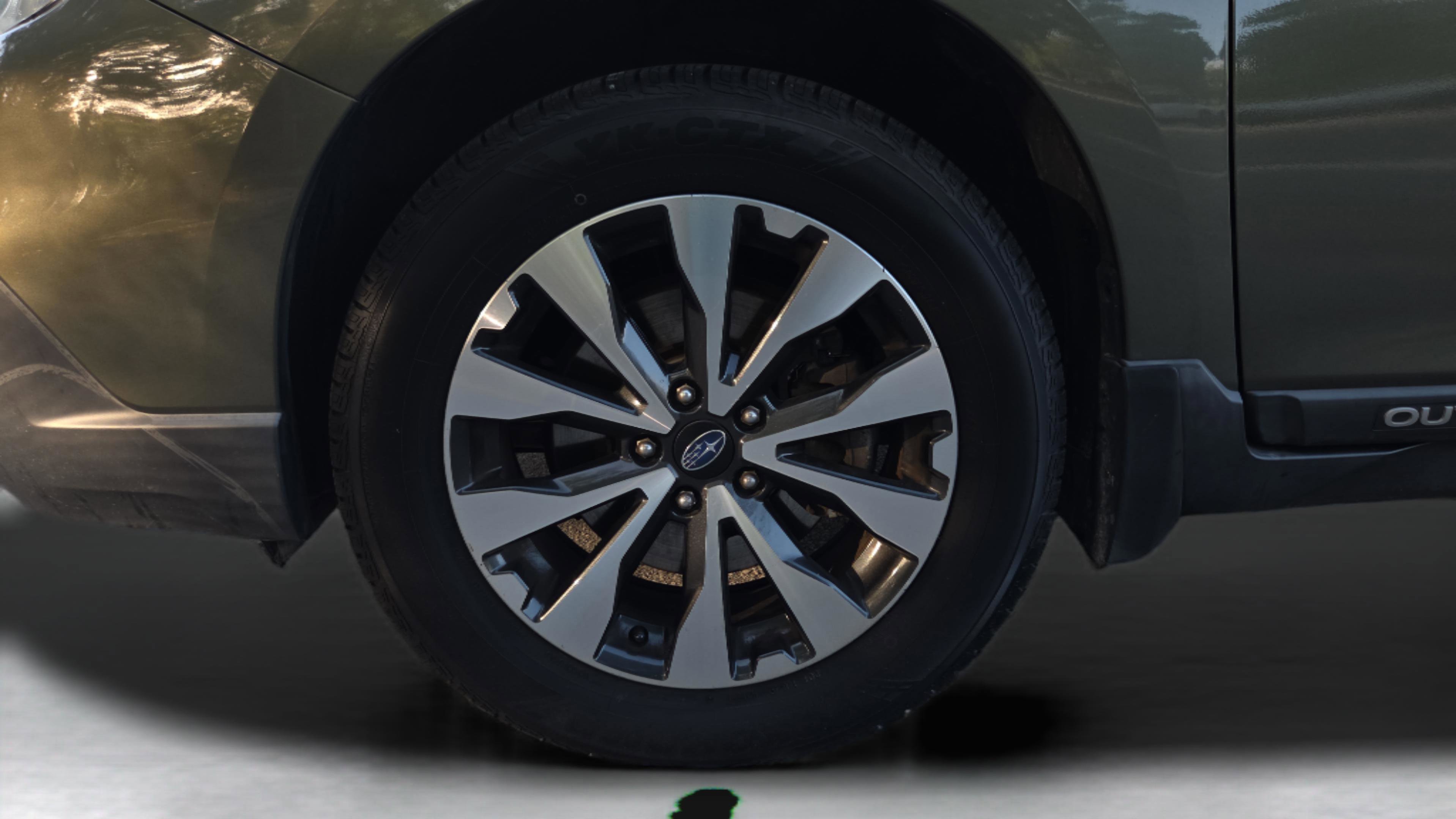 Used 2017 Subaru Outback 2.5i Limited image 9