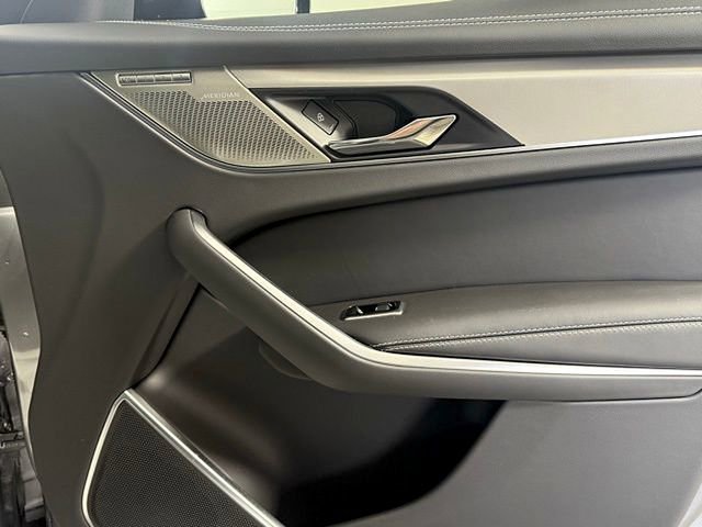 New 2026 Jaguar F-PACE R-Dynamic S image 19