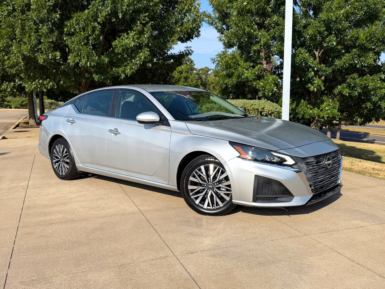 Used 2023 Nissan Altima 2.5 SV FWD 360° Tour