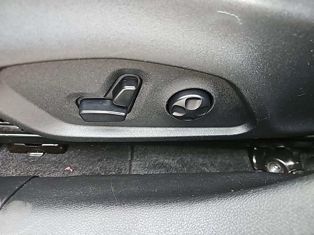 Certified 2019 Jeep Compass Limited w/ Safety & Security Group image 27