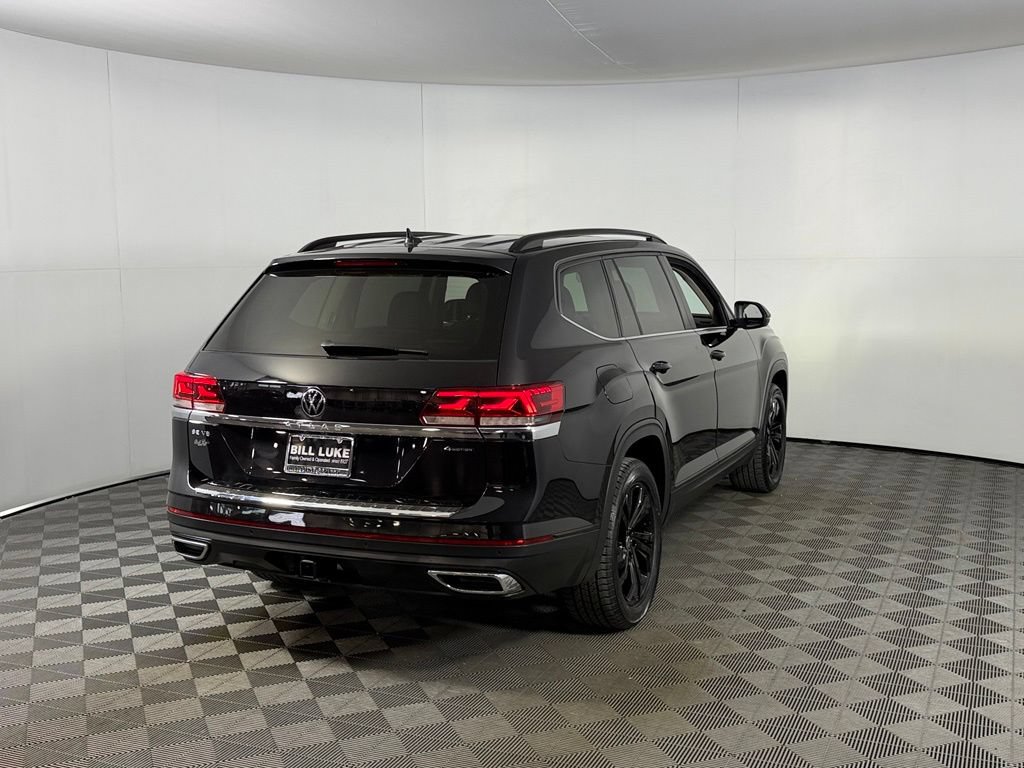 Used 2023 Volkswagen Atlas SE w/ Panoramic Sunroof Package AWD/4WD image 8
