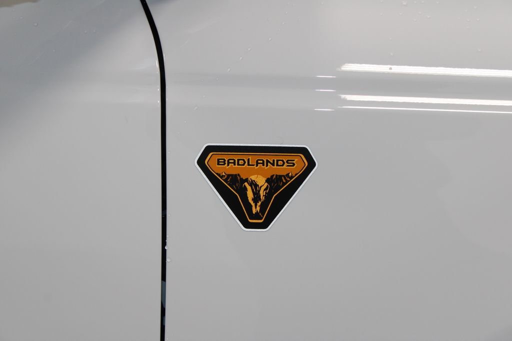 New 2025 Ford Bronco Badlands image 11