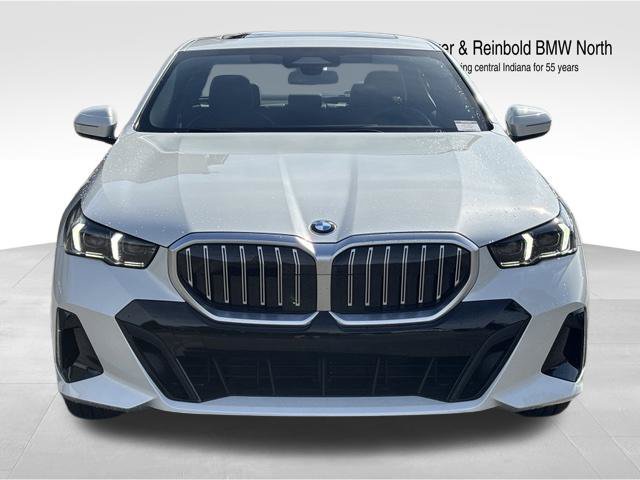 New 2027 BMW 530i xDrive w/ M Sport Package AWD/4WD image 11