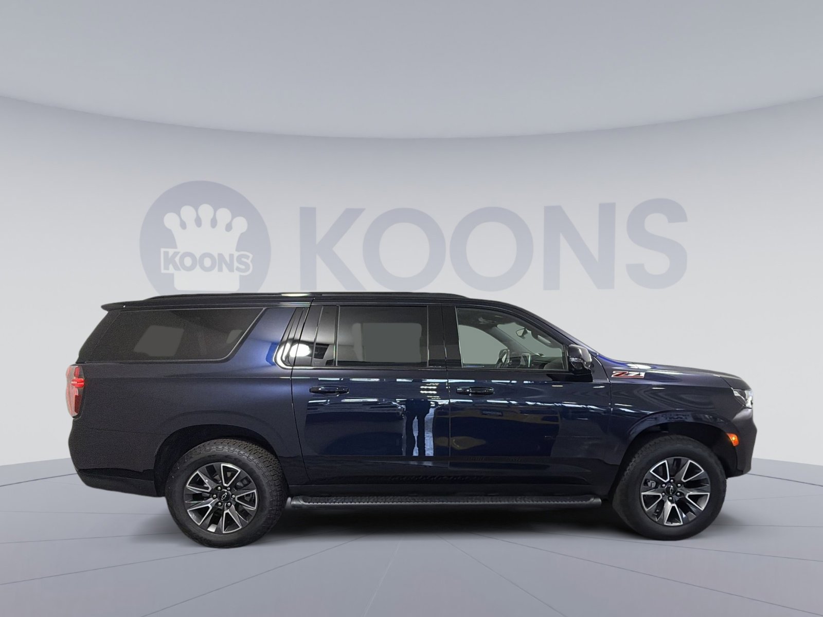 Used 2024 Chevrolet Suburban Z71 AWD/4WD image 8